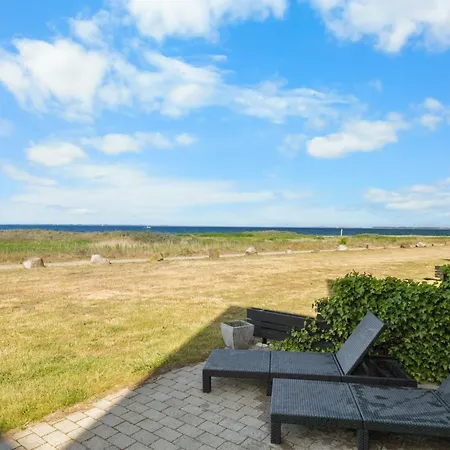 Casa de Férias Claudine - 90m From The Sea By Interhome *