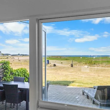 Сasa de vacaciones Claudine - 90m From The Sea By Interhome *