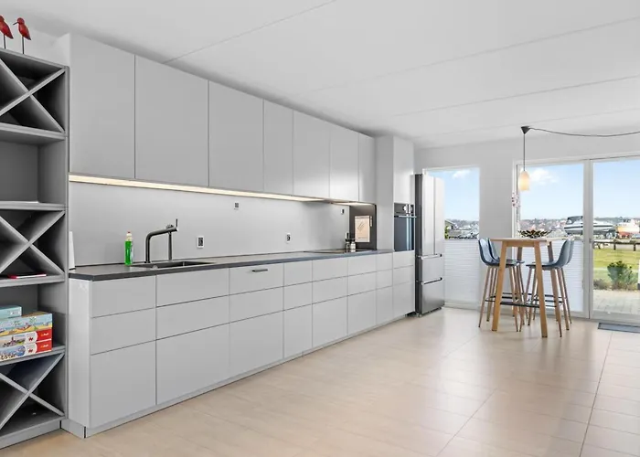 Claudine - 90m From The Sea By Interhome